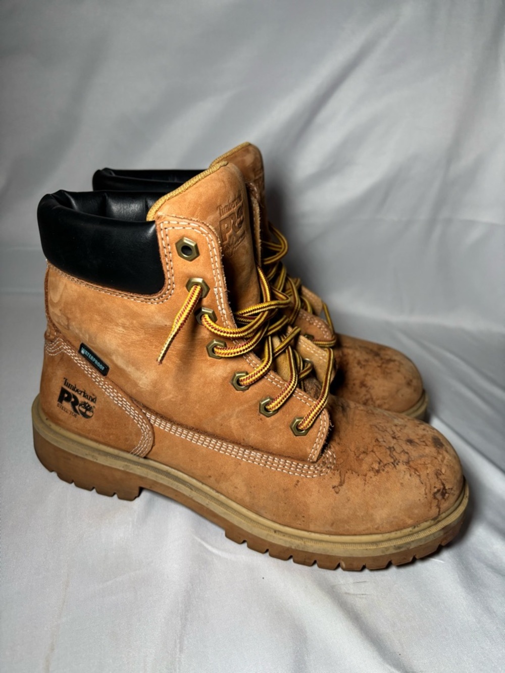 Timberland Wheat Leather Men's Work Boots with Black Collar